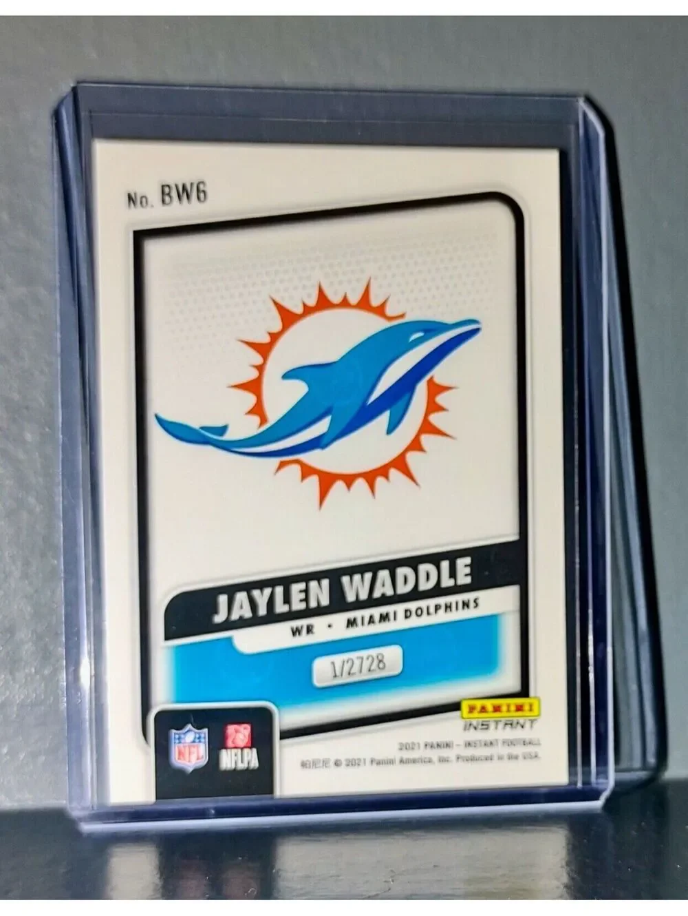 Jaylen Waddle 2021 Panini NFL Black and White Rookies #6 Card 1/2728